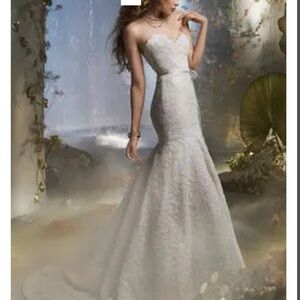 Ivory mermaid wedding gown